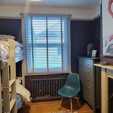 Stylish Townhouse 15 Mins To Laines & Seafront Villa Brighton Eksteriør bilde