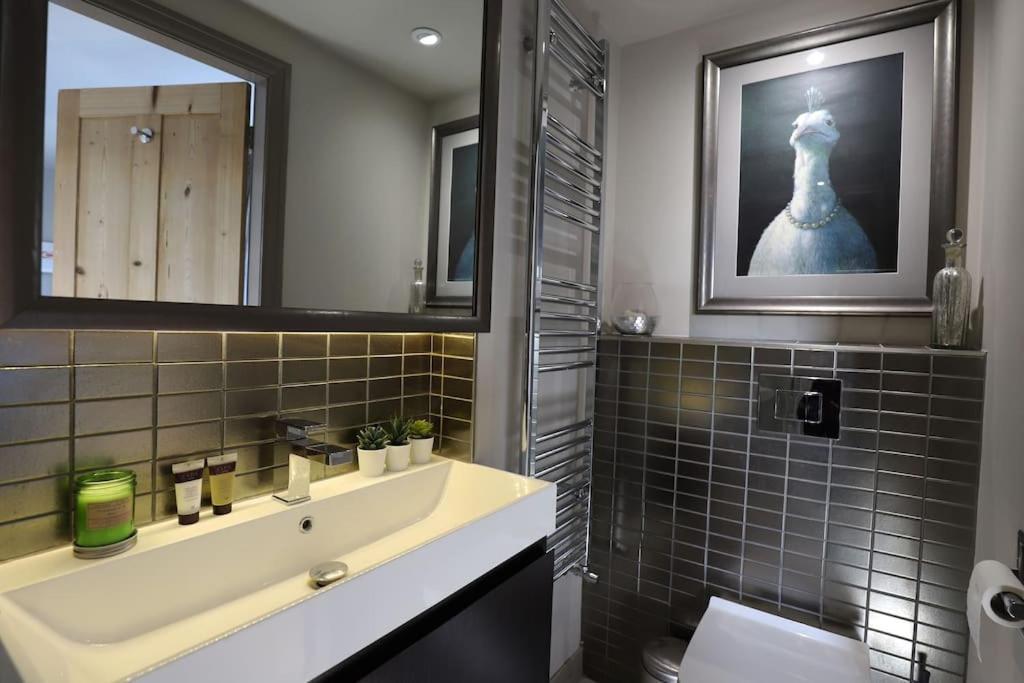 Stylish Townhouse 15 Mins To Laines & Seafront Villa Brighton Eksteriør bilde