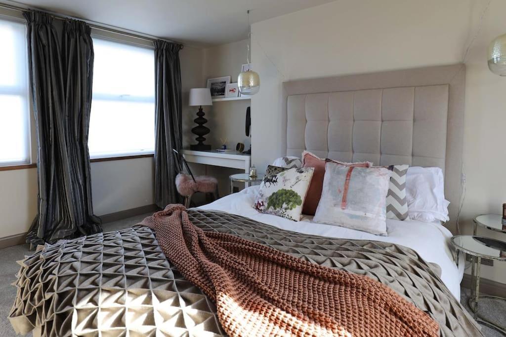 Stylish Townhouse 15 Mins To Laines & Seafront Villa Brighton Eksteriør bilde