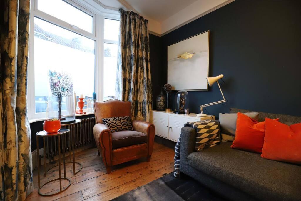 Stylish Townhouse 15 Mins To Laines & Seafront Villa Brighton Eksteriør bilde